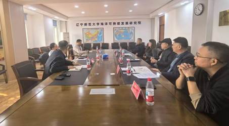 说明: 会议室里的人们AI 生成的内容可能不正确。